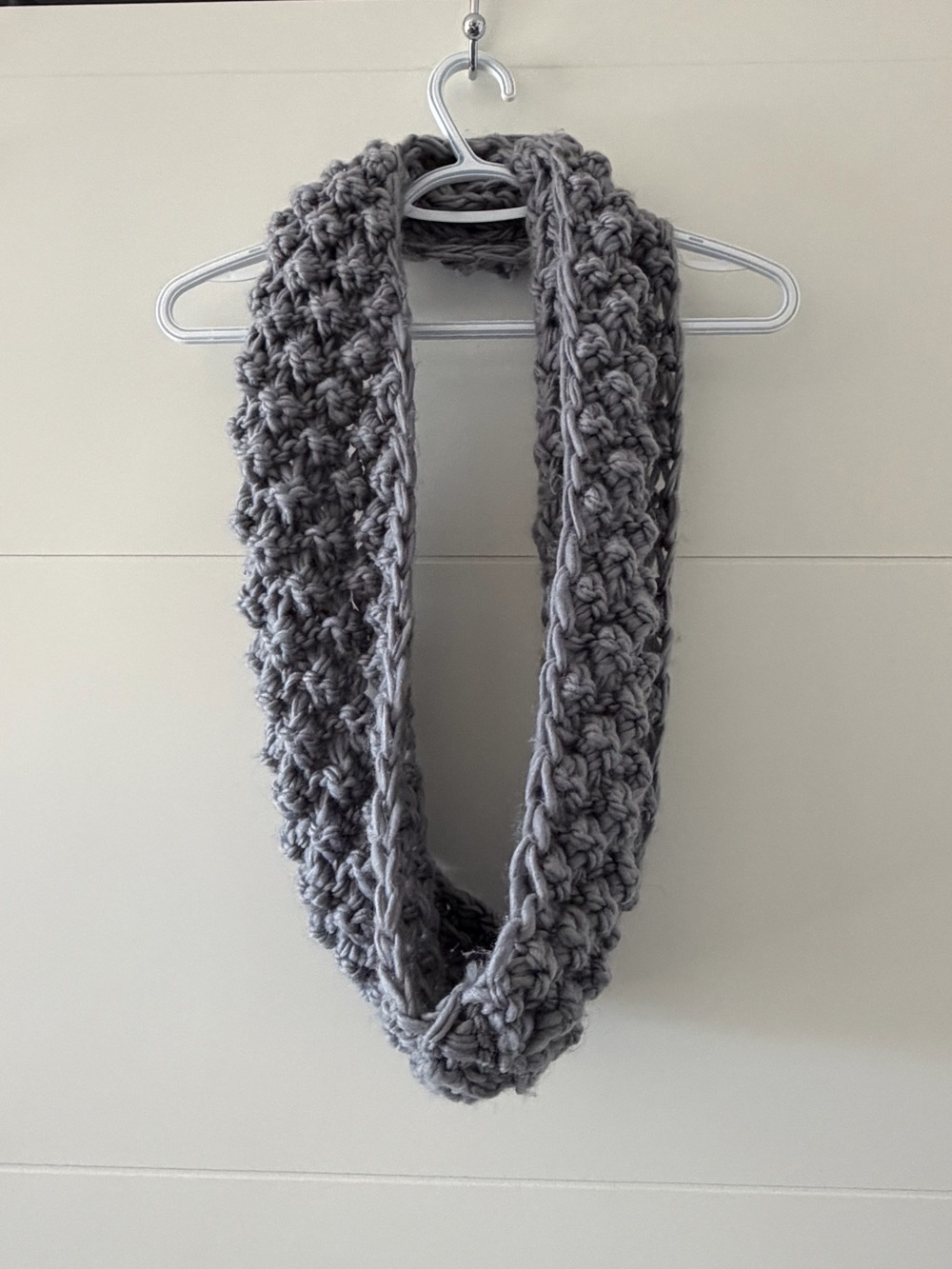 Cozy Chunky Knit Infinity Scarf in Medium Grey
